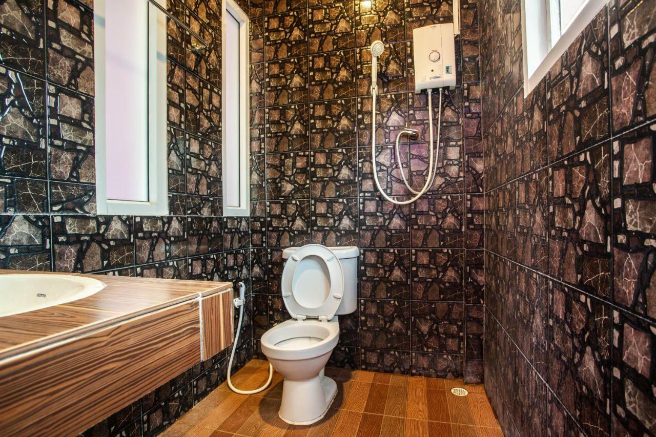 Diane Hotel Phetchaburi Ngoại thất bức ảnh